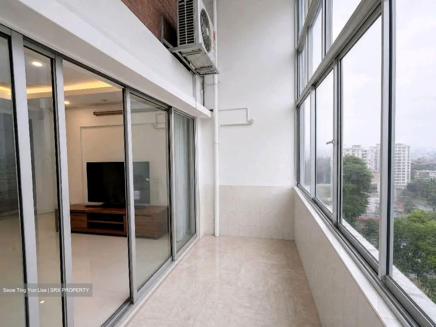 Bedok Reservoir Road (Bedok),  #558723671